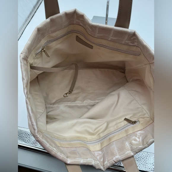 Chanel-Authentic- Travel Line Tote Bag Pink Blush - Picture 10 of 15